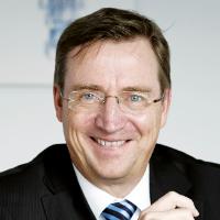 Dr. Uwe Minkus