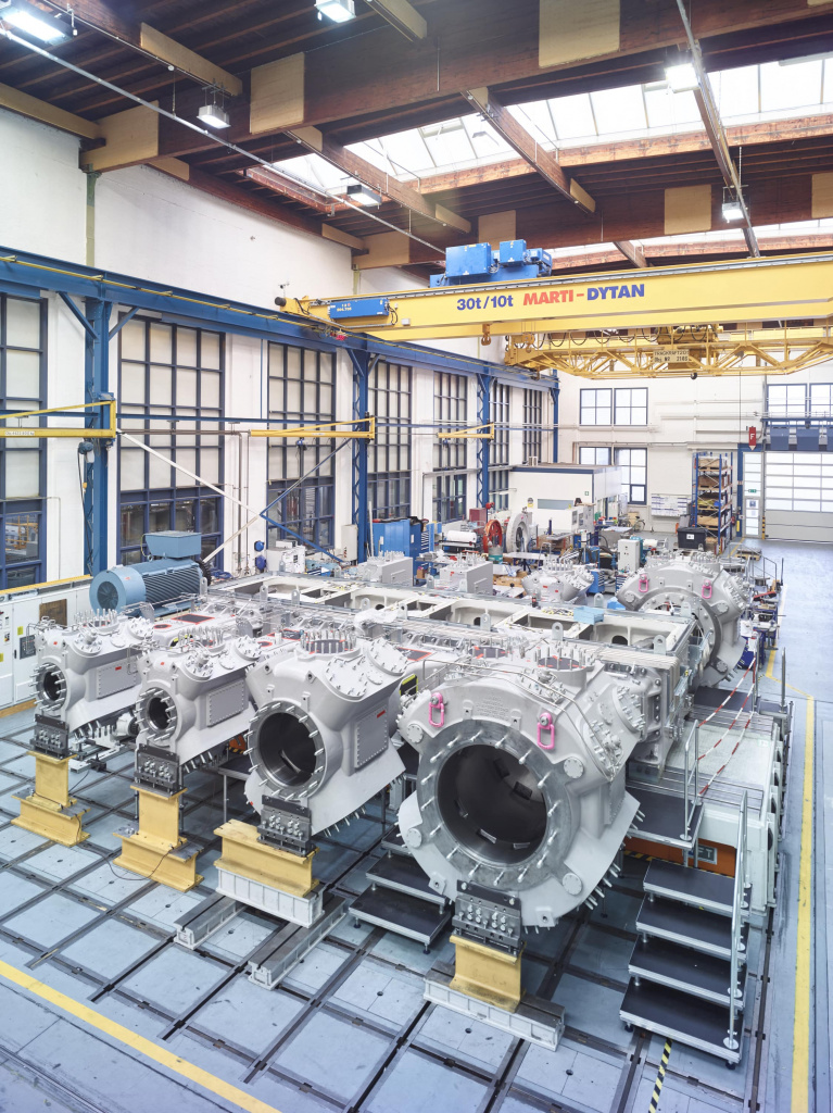 Gas compressor systems for refineries Gas compressor systems for refineries